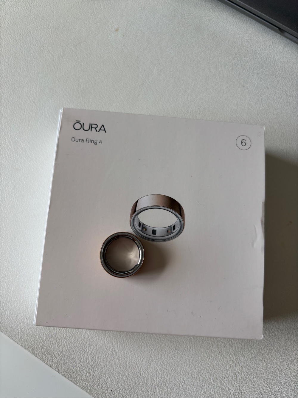 Oura Ring 4 – rose gold smart ring